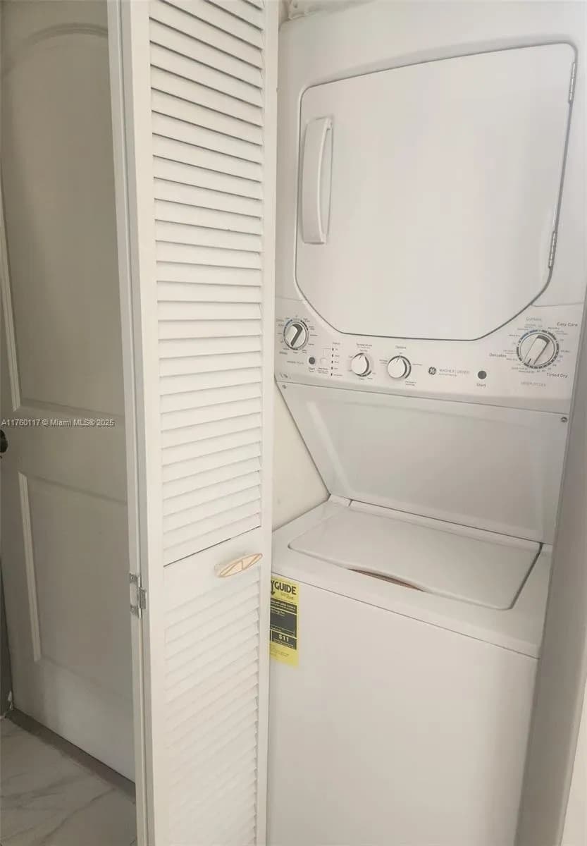 118 Gate Rd # 65, Hollywood FL 33024