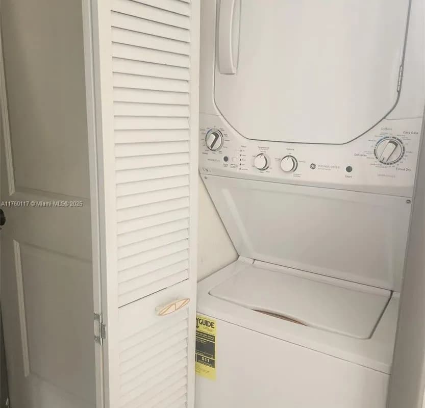 118 Gate Rd # 65, Hollywood FL 33024