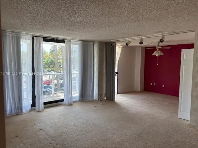 3701 N Country Club Dr # 207, Aventura FL 33180