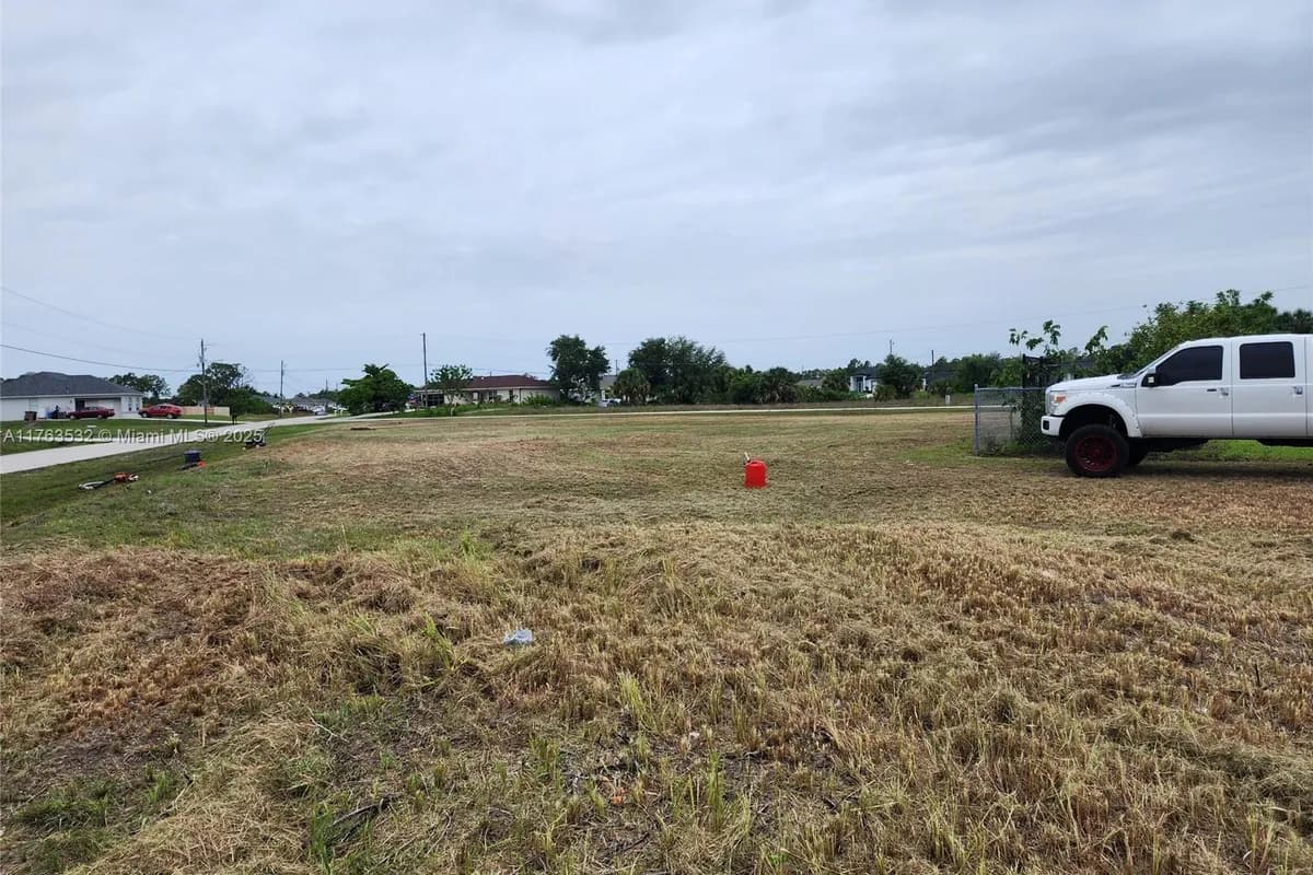 3809 24th ST W, Lehigh Acres FL 33971