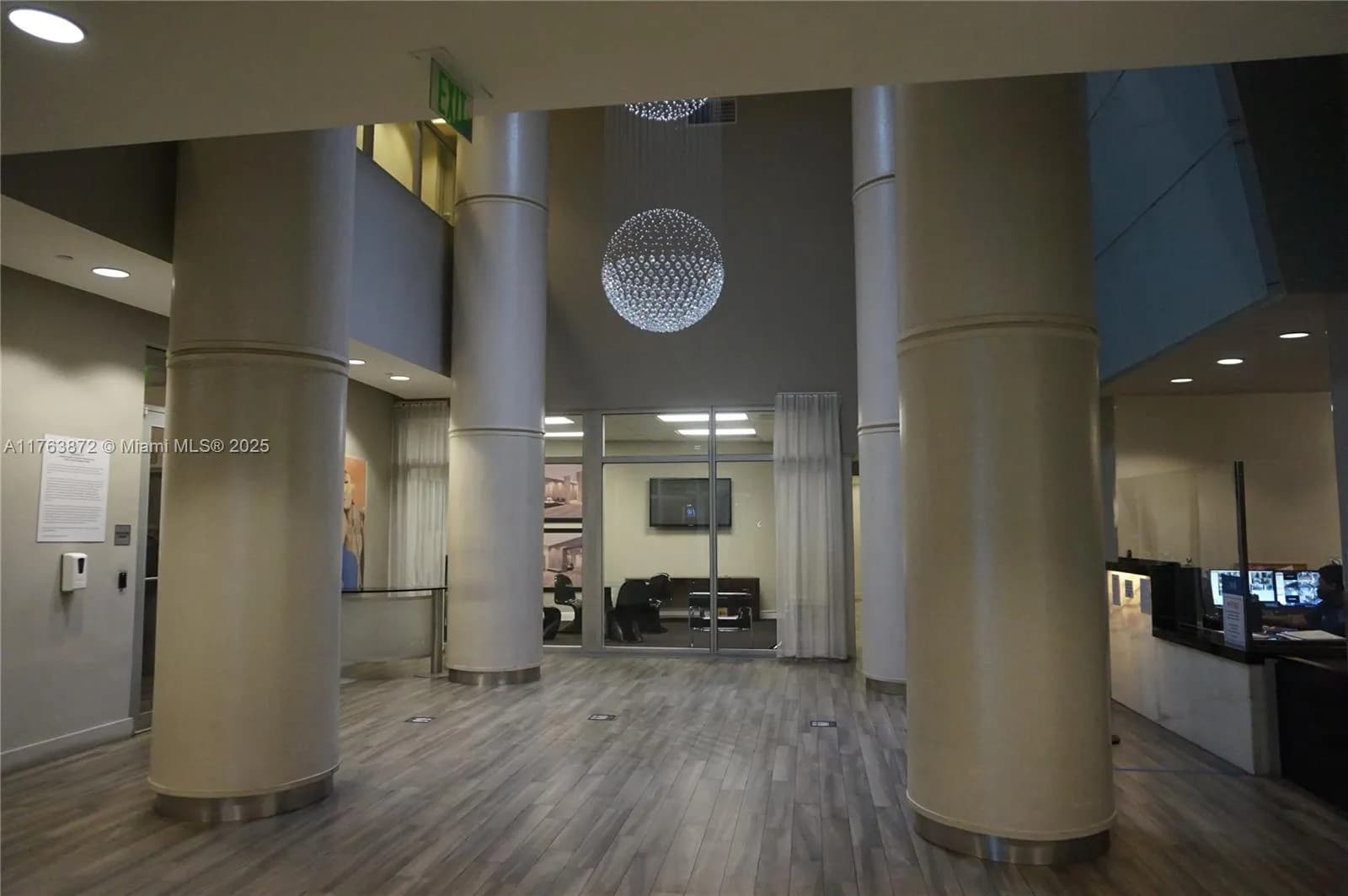 1750 N Bayshore Dr # 2215, Miami FL 33132