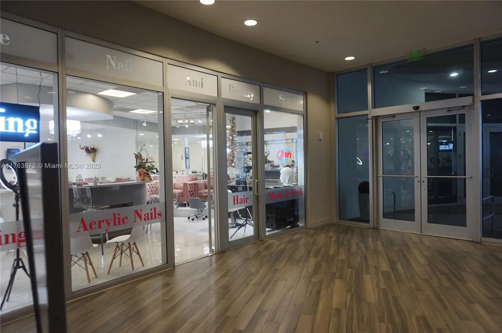 1750 N Bayshore Dr # 2215, Miami FL 33132