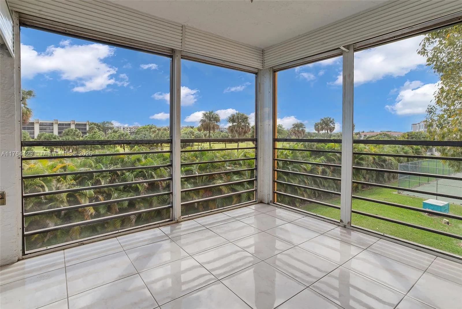 9370 SW 8TH ST # 322, Boca Raton FL 33428