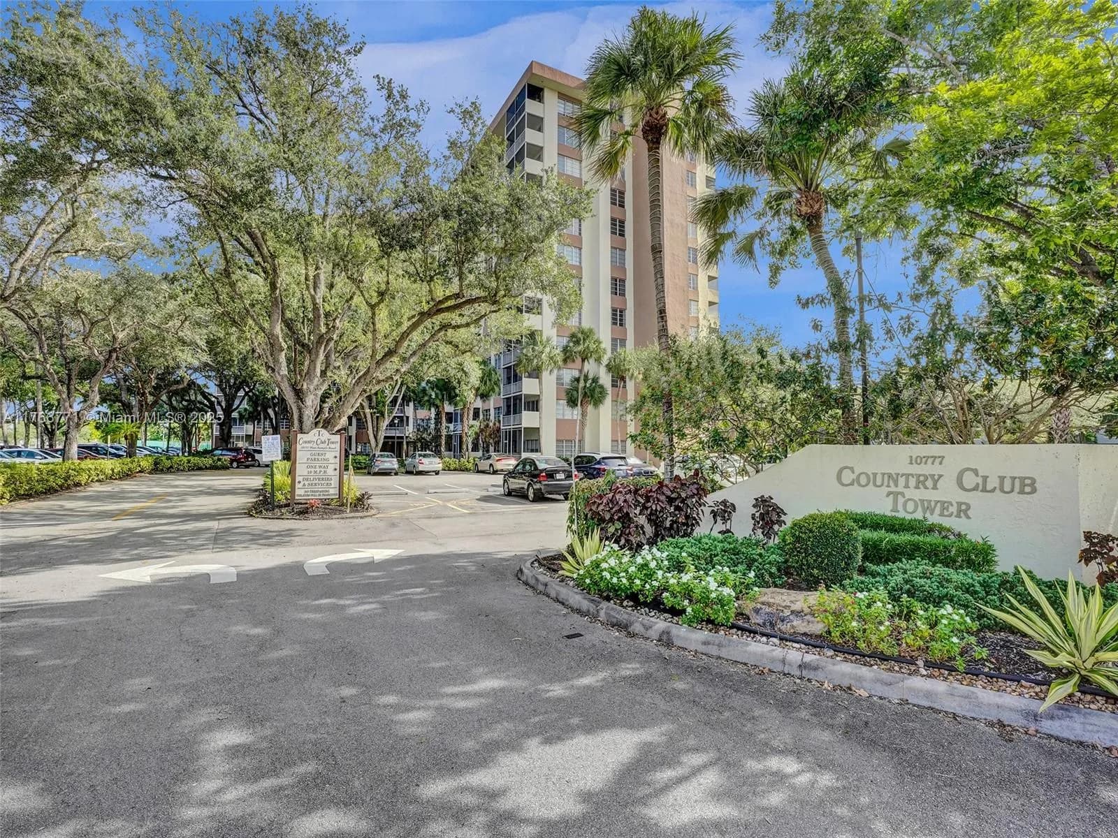 10777 W Sample Rd # 904, Coral Springs FL 33065