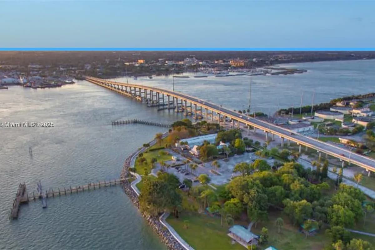 12167 Alumna Ave, Port Charlotte FL 33981