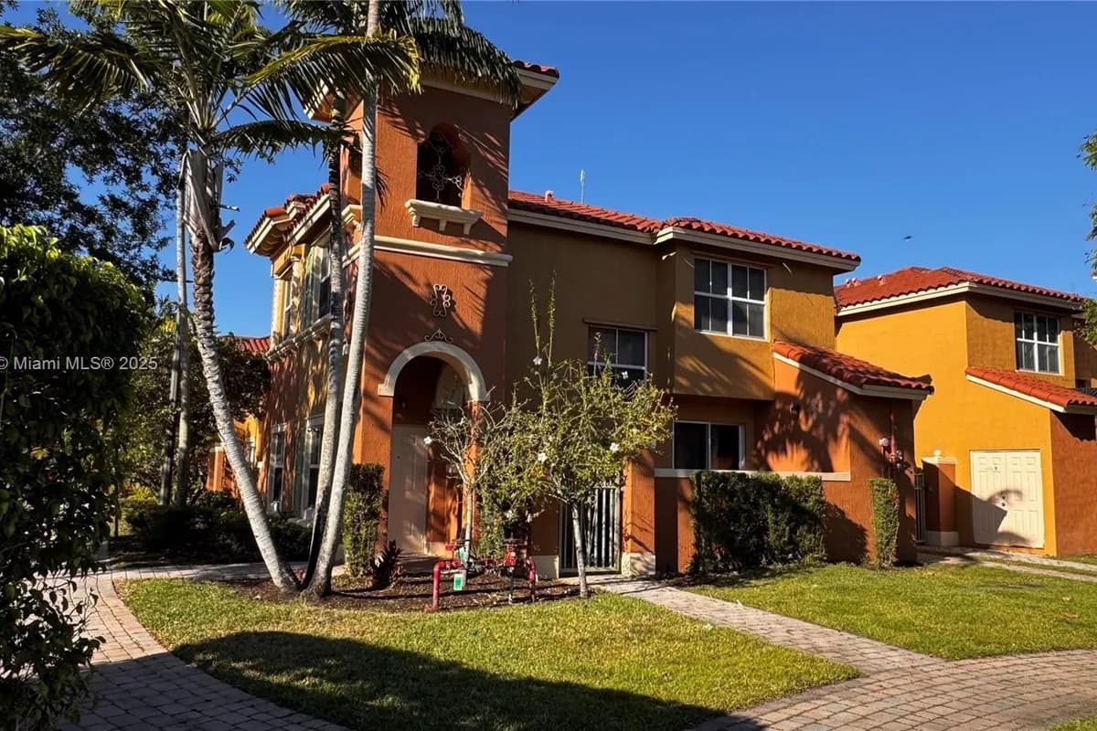 1033 SW 144th Ave # 2705, Pembroke Pines FL 33027