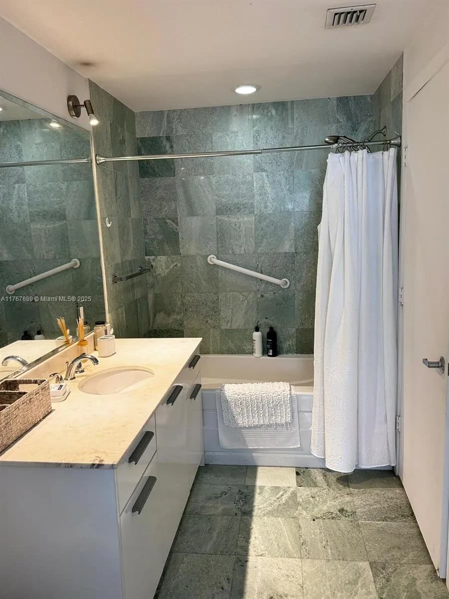 1050 Brickell Ave # 2908, Miami FL 33131