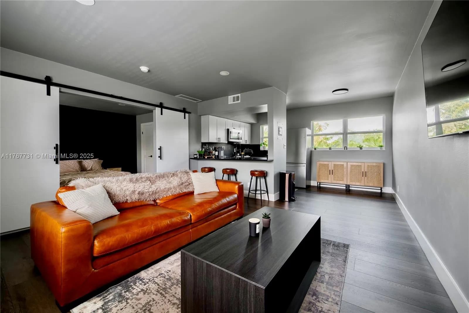 609 NE 13th Ave # 302, Fort Lauderdale FL 33304