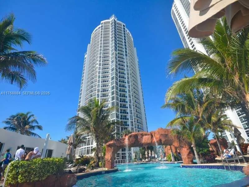 18001 Collins Ave # 1415, Sunny Isles Beach FL 33160