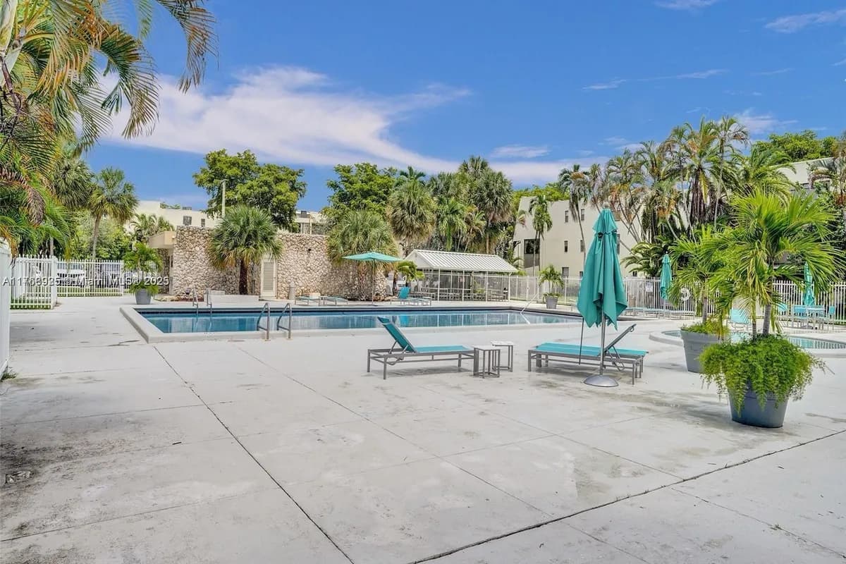 20301 NE 30th Ave # 5, Aventura FL 33180