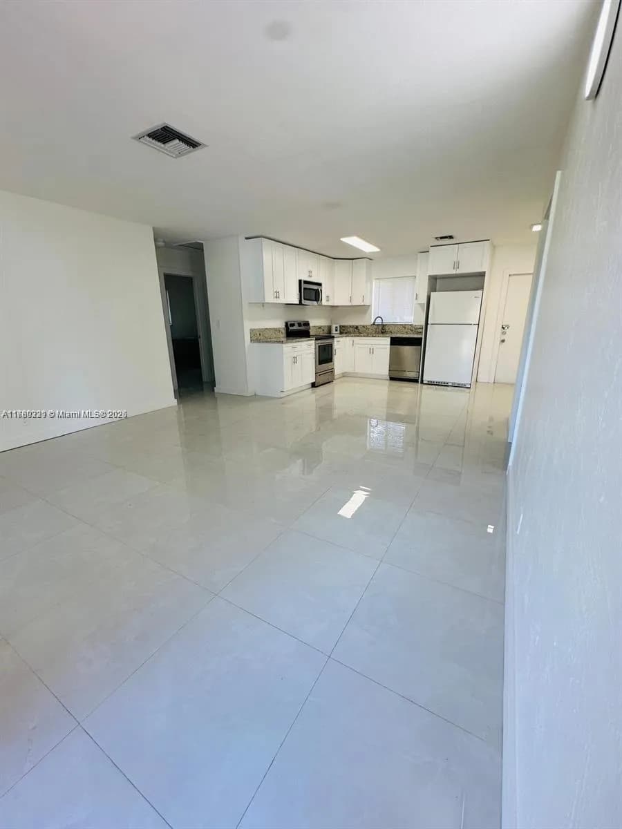 2620 NW 14th Ct, Fort Lauderdale FL 33311