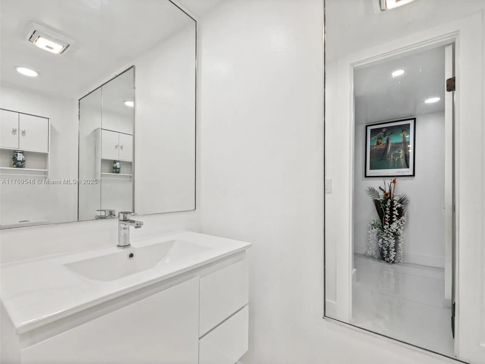 200 Diplomat Pkwy # 424, Hallandale Beach FL 33009