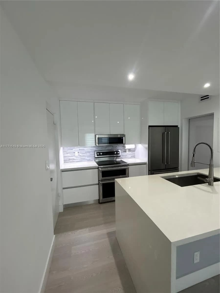 900 River Reach Dr # 504, Fort Lauderdale FL 33315