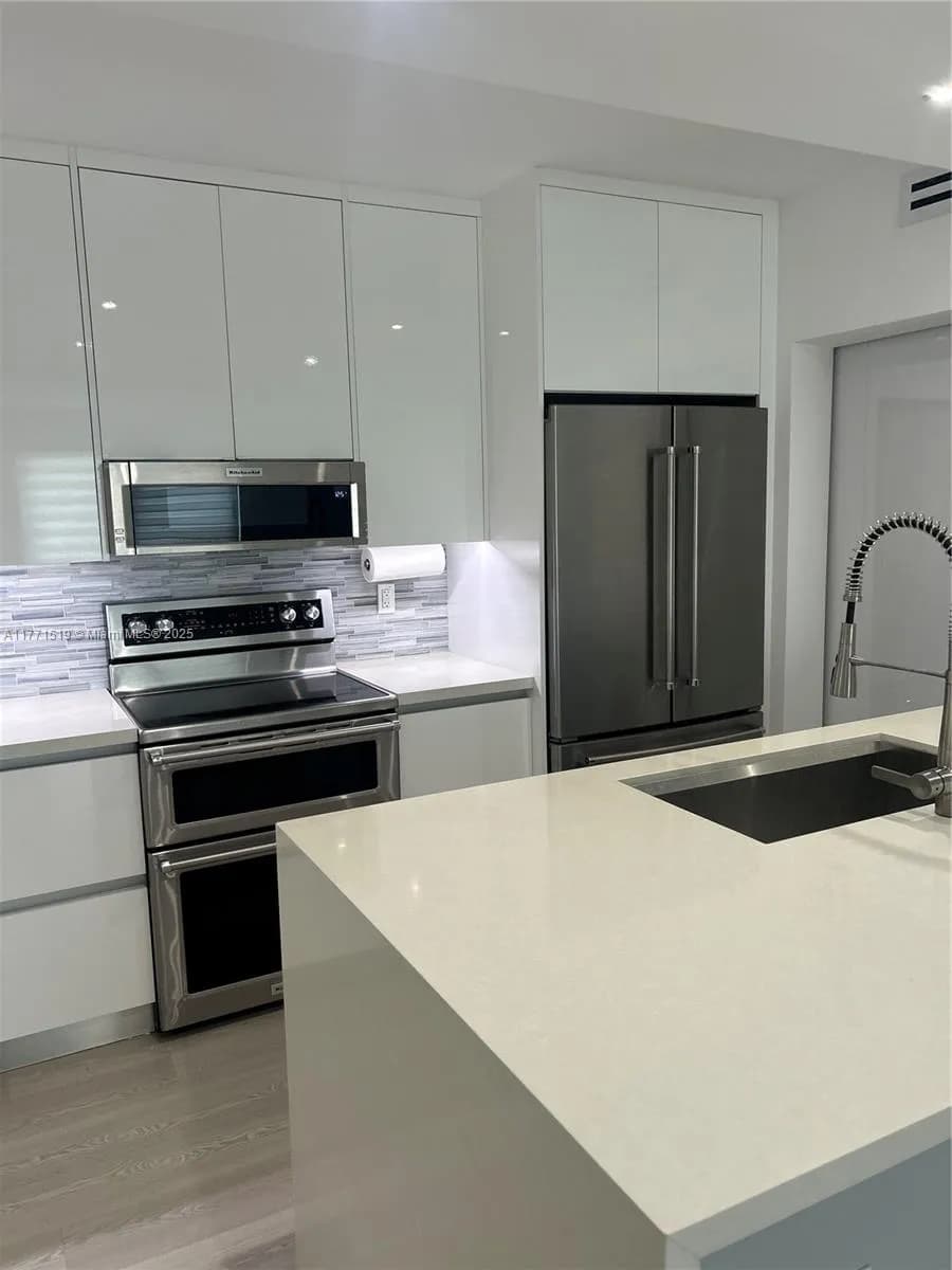 900 River Reach Dr # 504, Fort Lauderdale FL 33315