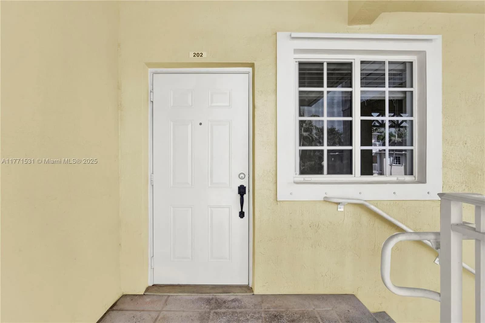 373 NE 25th Pl # 202, Homestead FL 33033