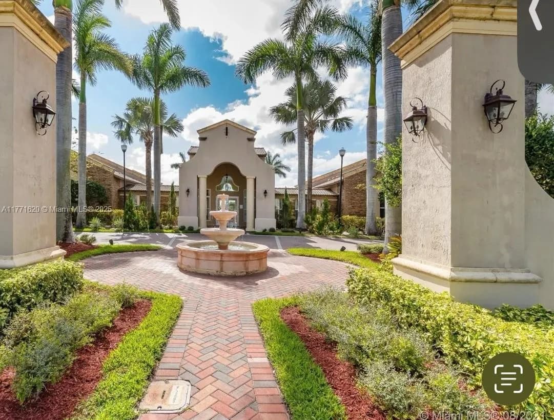 1650 NE 33rd Ave # 7, Homestead FL 33033