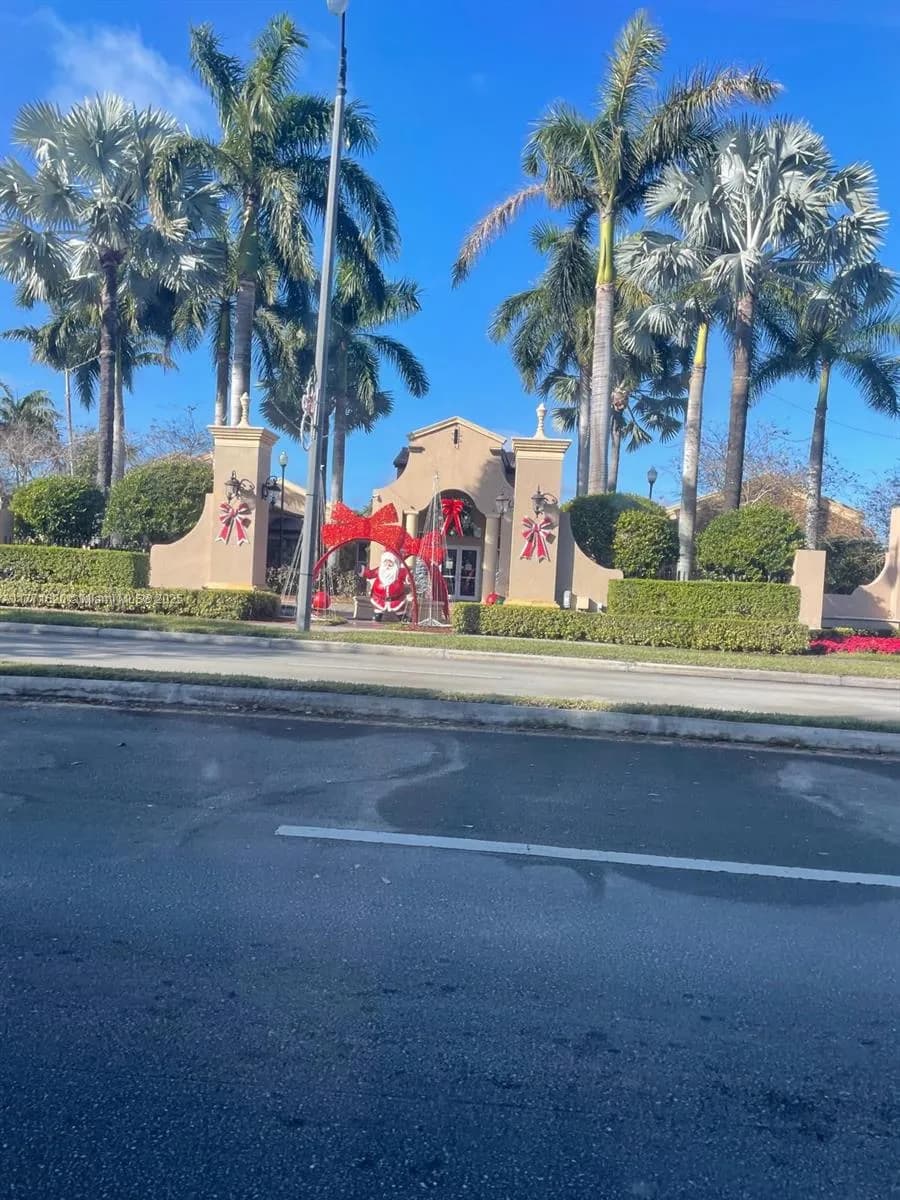 1650 NE 33rd Ave # 7, Homestead FL 33033