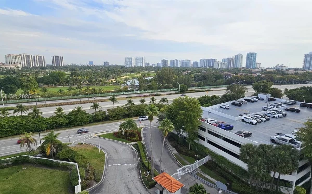 3300 NE 192nd St # 1012, Aventura FL 33180