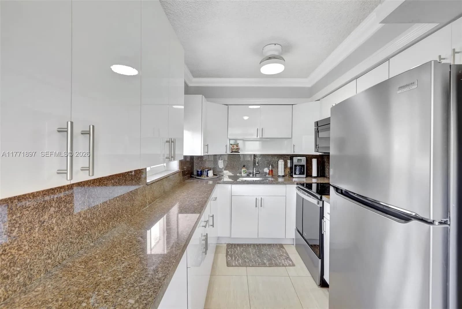 1012 SW 11th St # 20N, Hallandale Beach FL 33009