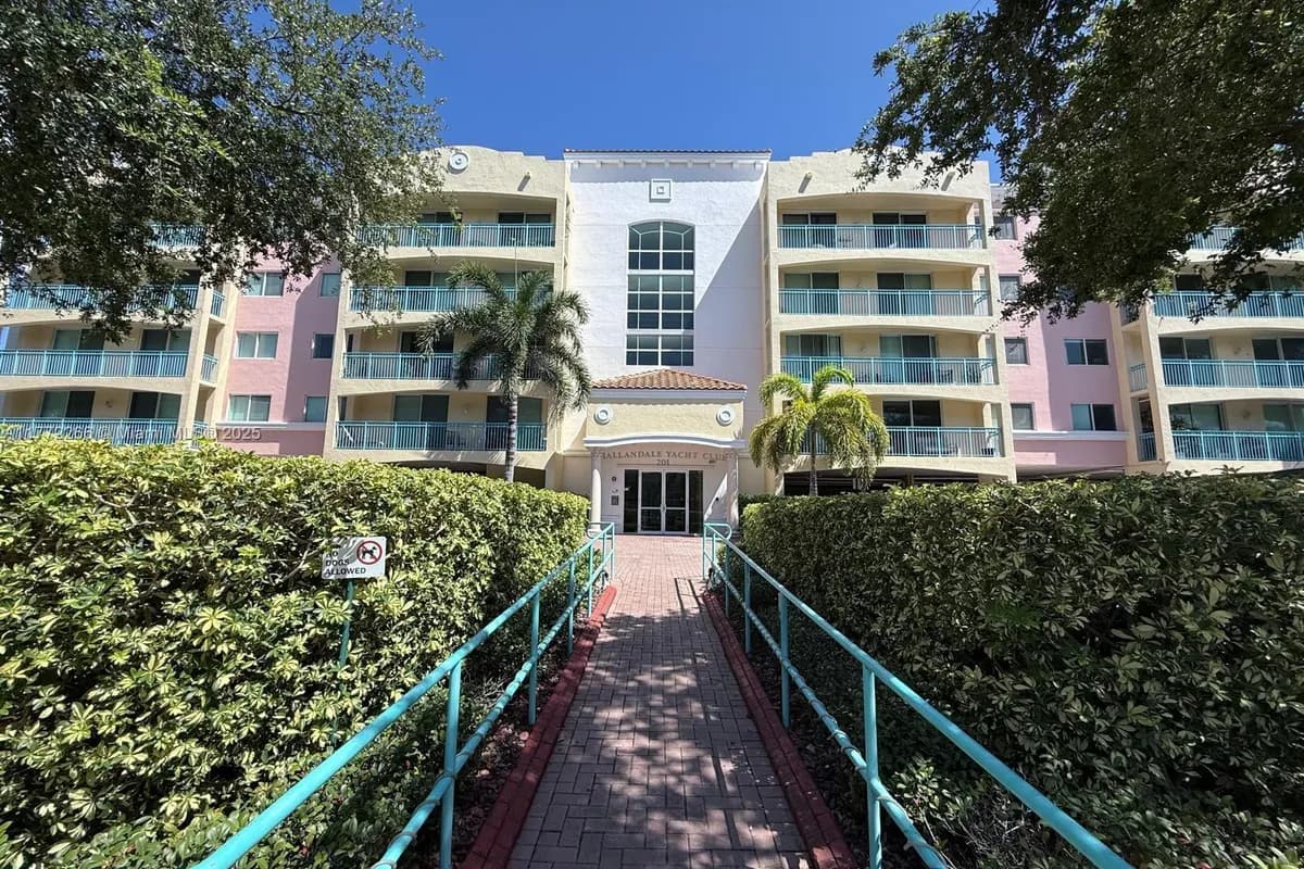 201 Golden Isles Dr # 311, Hallandale Beach FL 33009