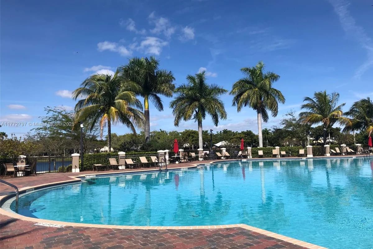 19370 Collins Ave # 326, Sunny Isles Beach FL 33160