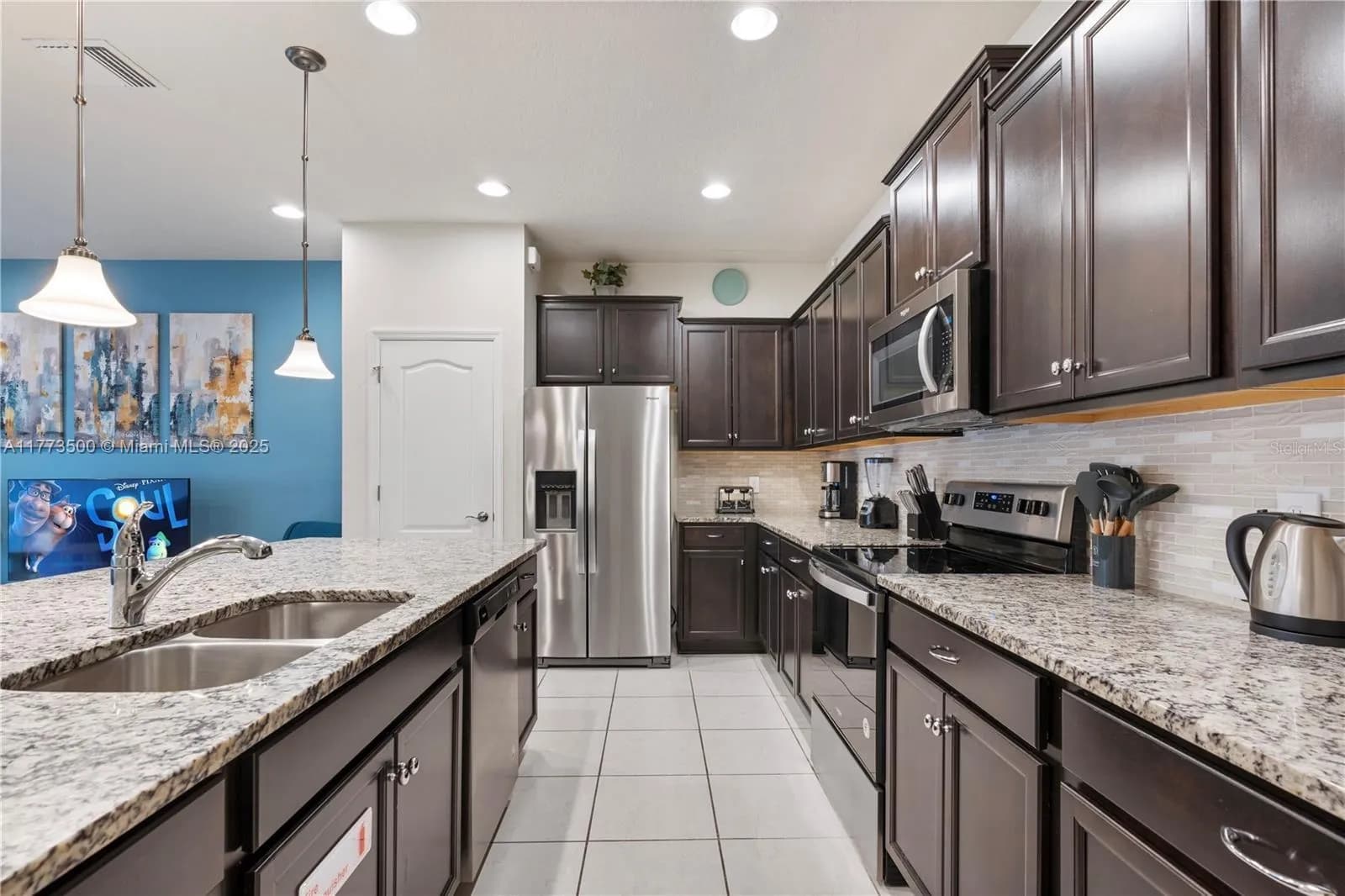 2428 Dubai Street, Kissimmee FL 34747