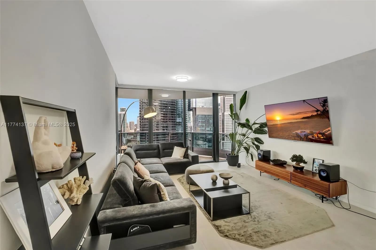 1000 Brickell Plz # 2812, Miami FL 33131