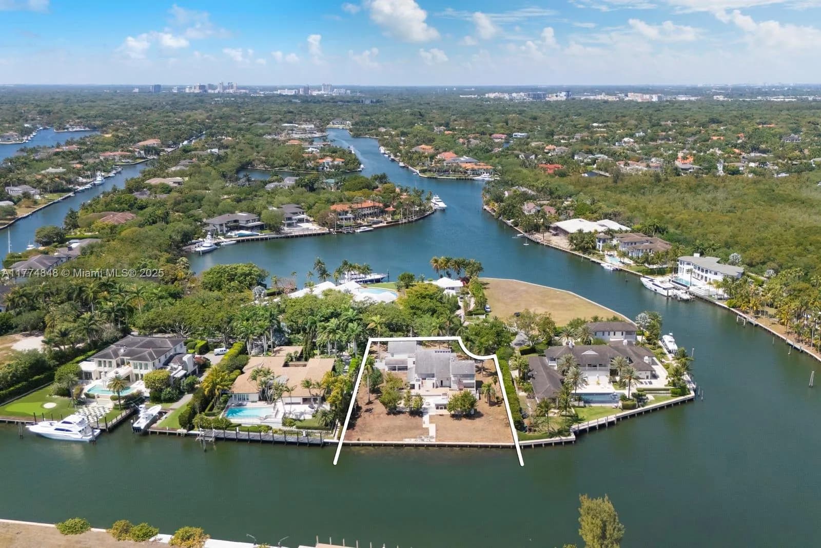 30 Leucadendra Dr, Coral Gables FL 33156