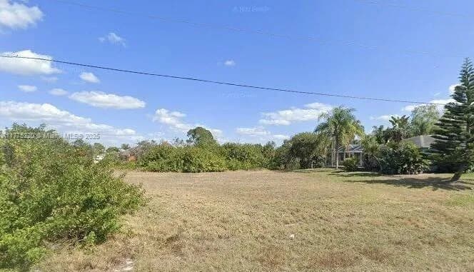 2925 DIPLOMAT PKWY W, Cape Coral FL 33993