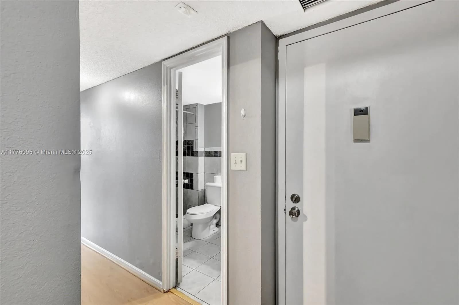 6911 Environ Blvd # 3L, Lauderhill FL 33319