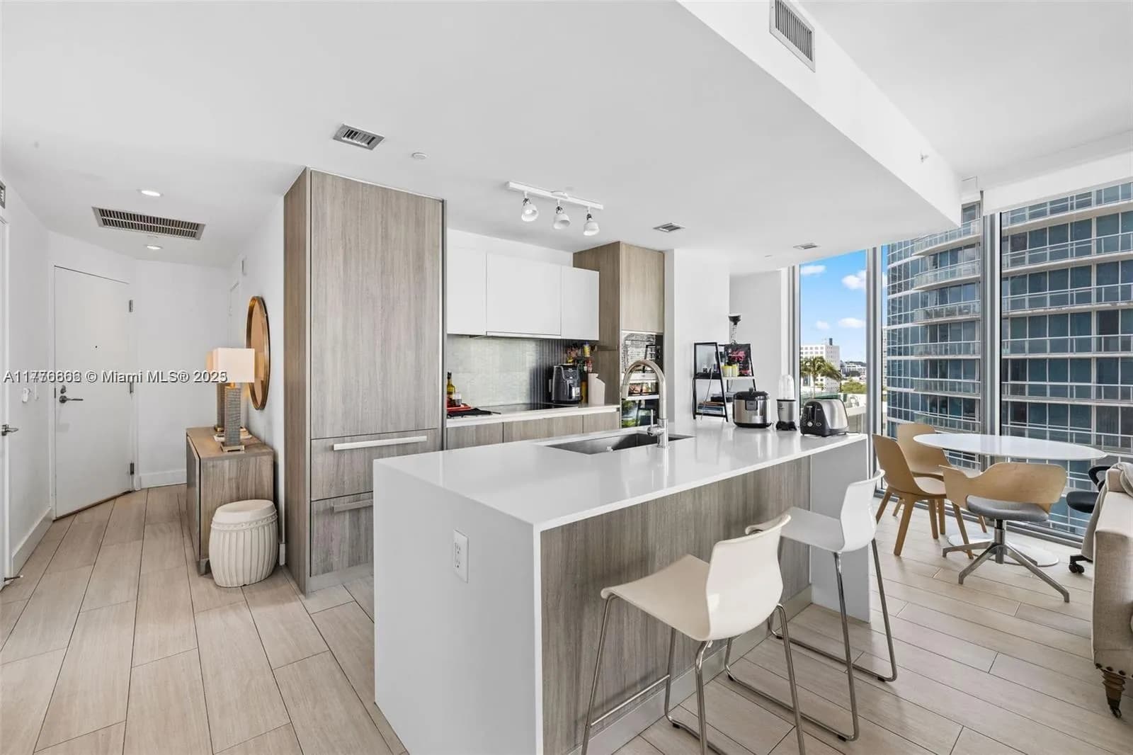 2900 NE 7th Ave # 901, Miami FL 33137