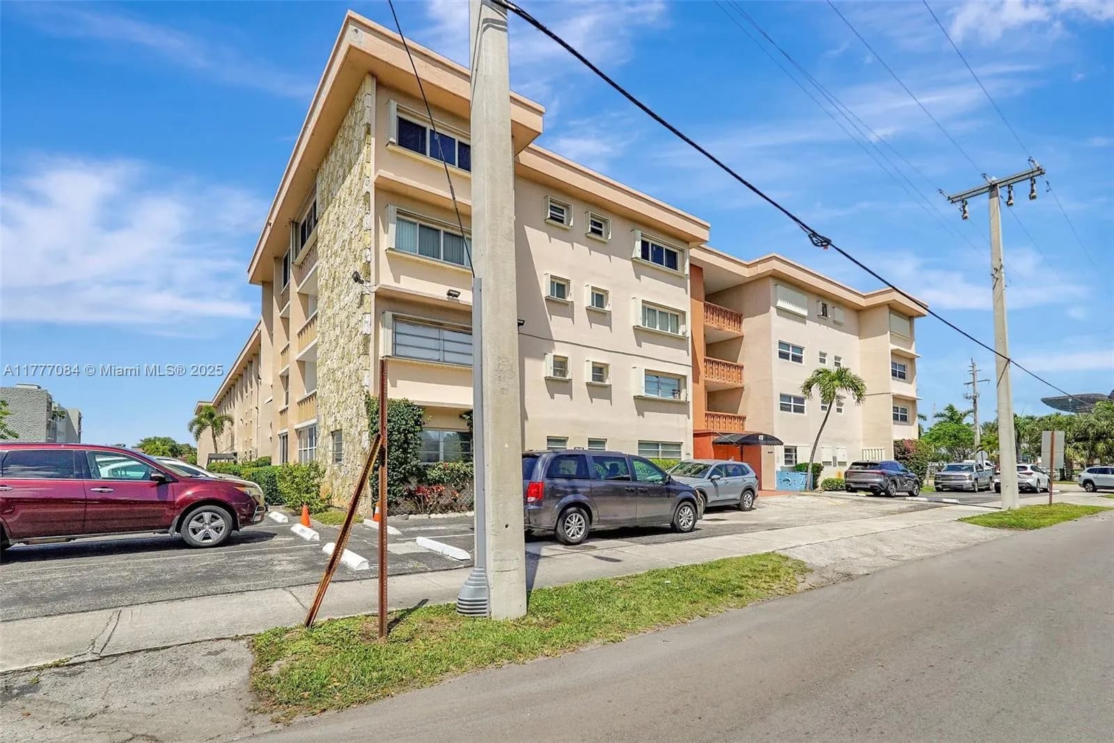 410 SE 2nd St # 118, Hallandale Beach FL 33009