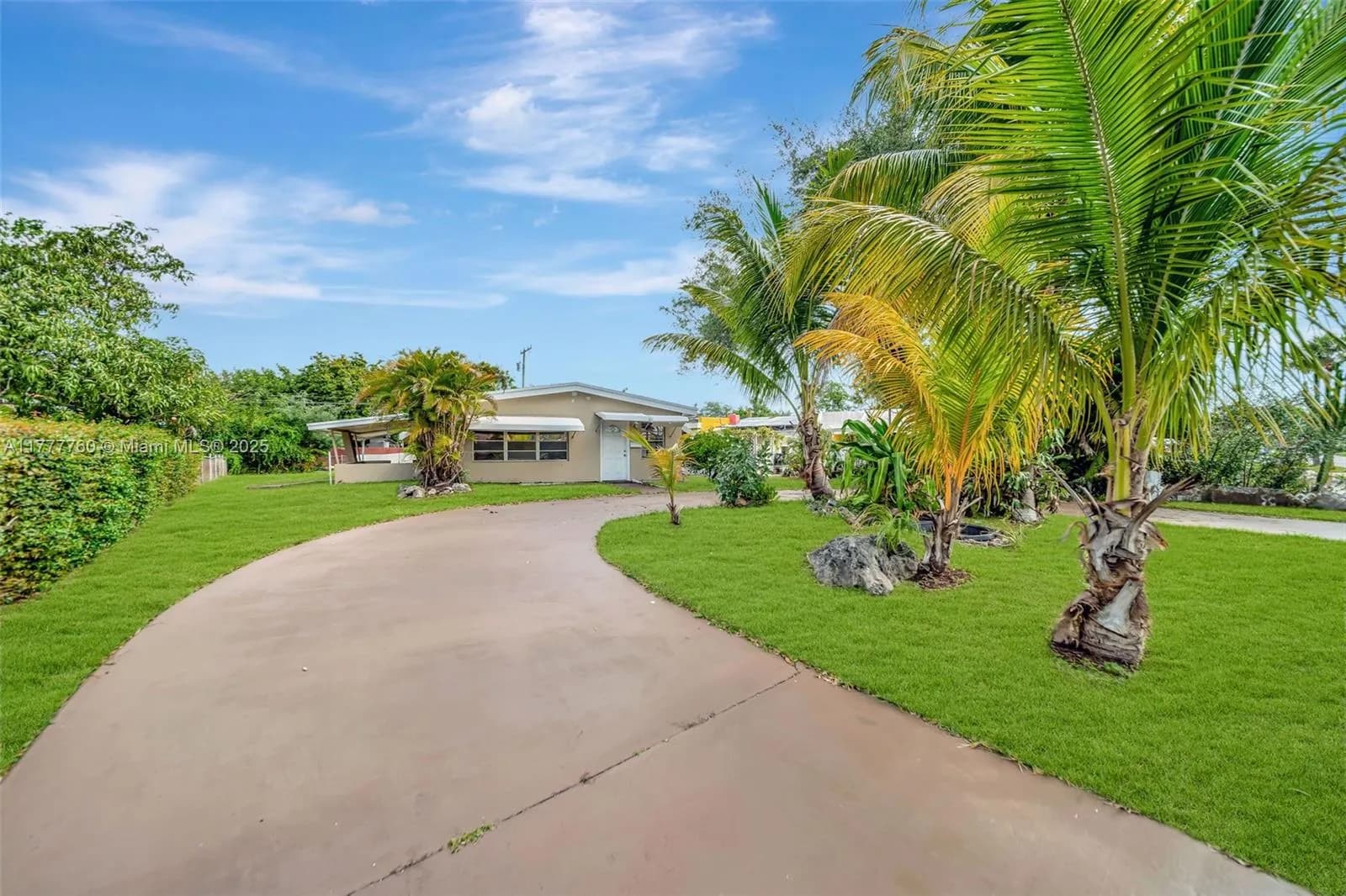 3 bedroom 2 bath for sale at 1677 NE 178th St, North Miami Beach FL 33162