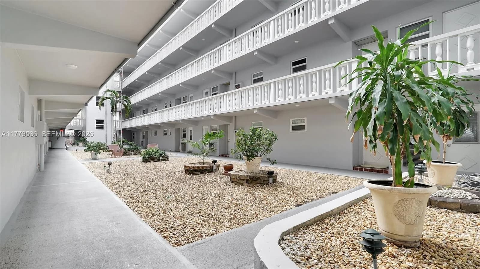 329 SE 3rd St # 405S, Hallandale Beach FL 33009