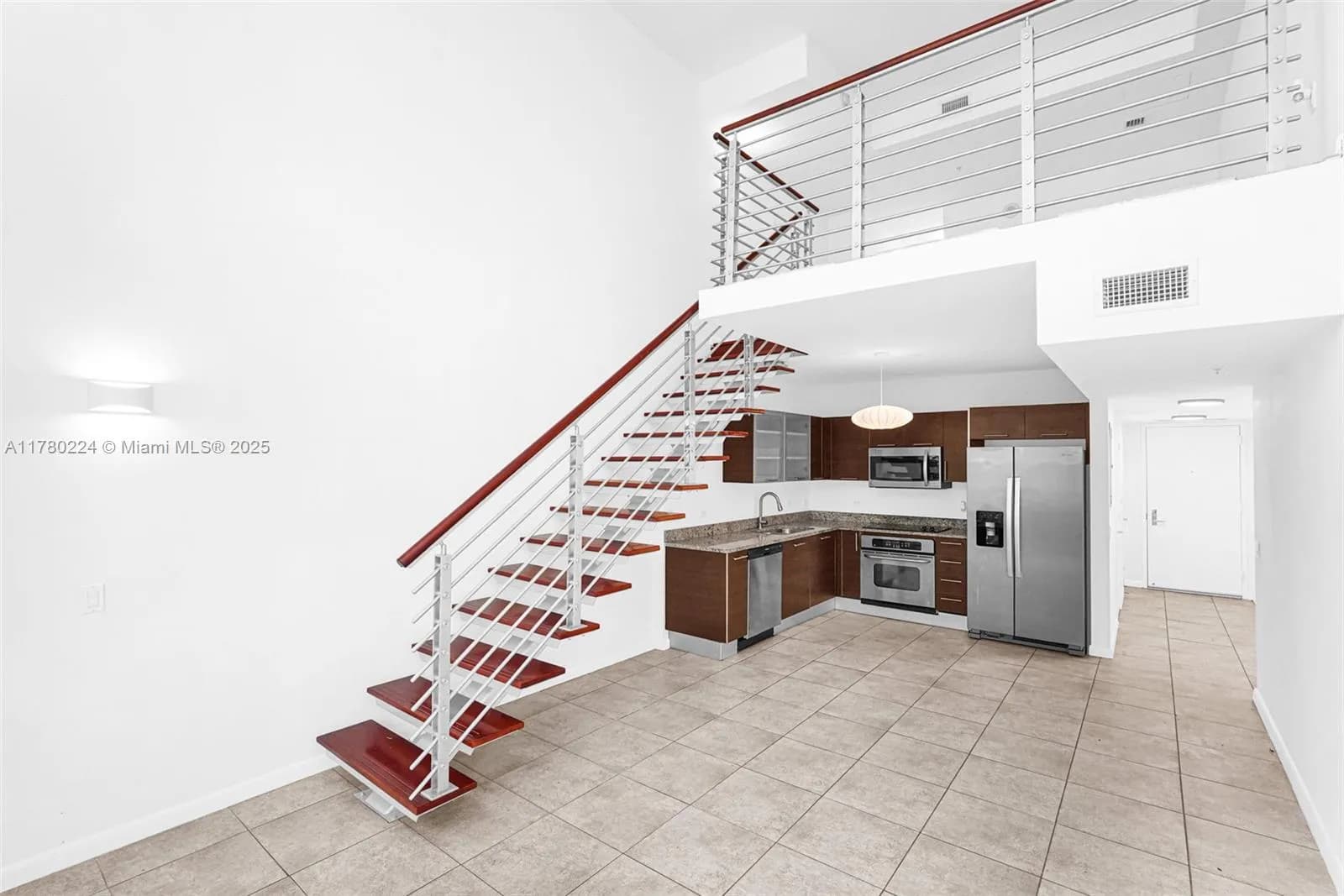 41 SE 5th St # 406, Miami FL 33131