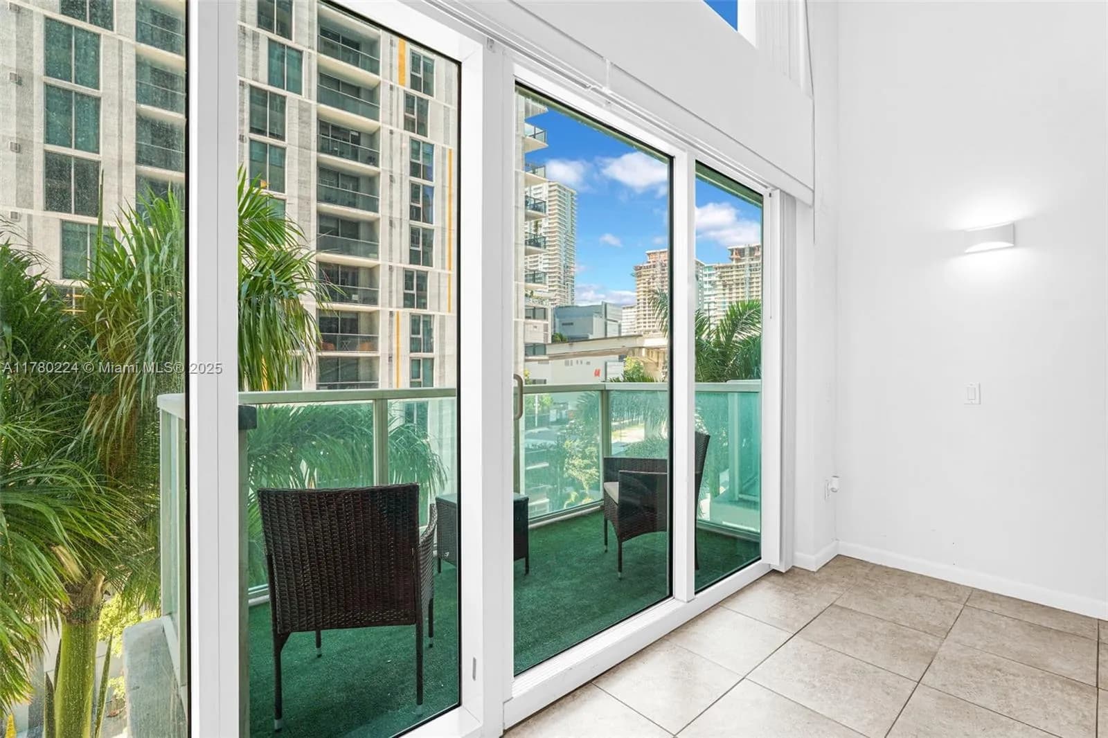 41 SE 5th St # 406, Miami FL 33131