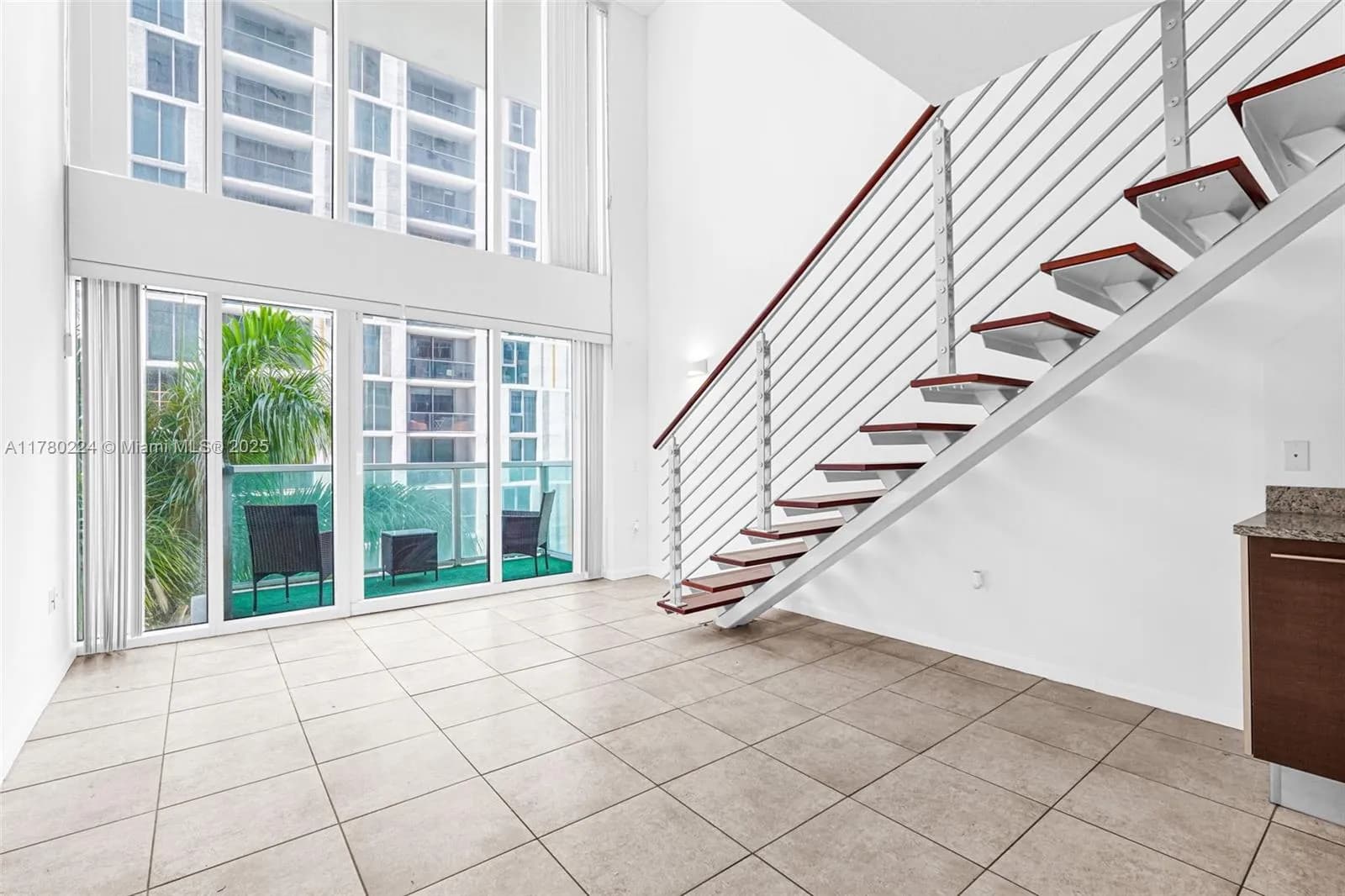 41 SE 5th St # 406, Miami FL 33131