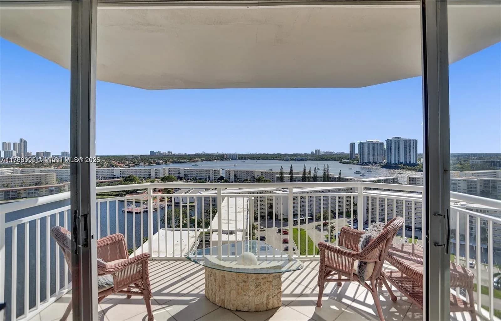 18041 Biscayne Blvd # 1603, Aventura FL 33160