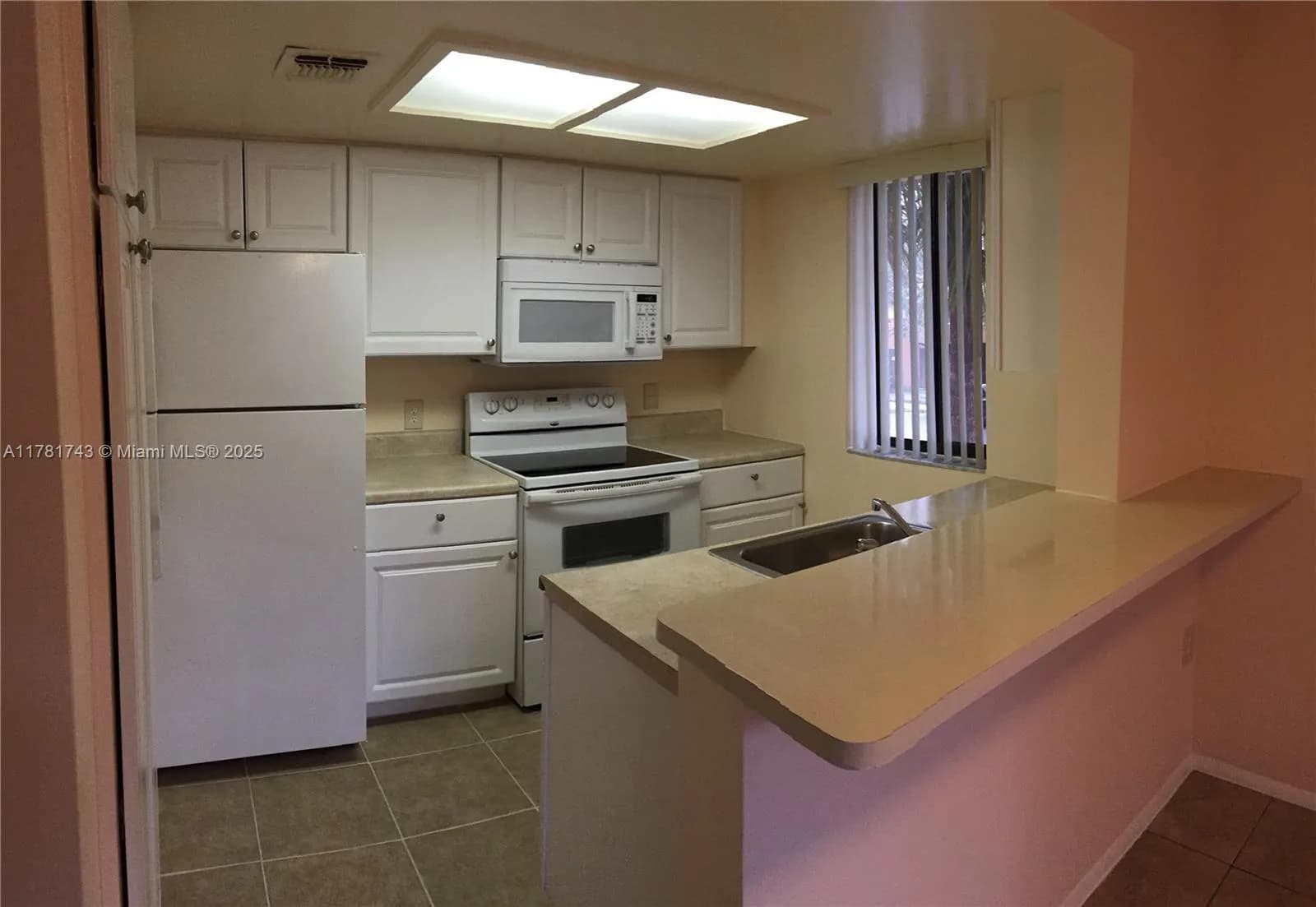 3204 Coral Lake Dr # 3204, Coral Springs FL 33065