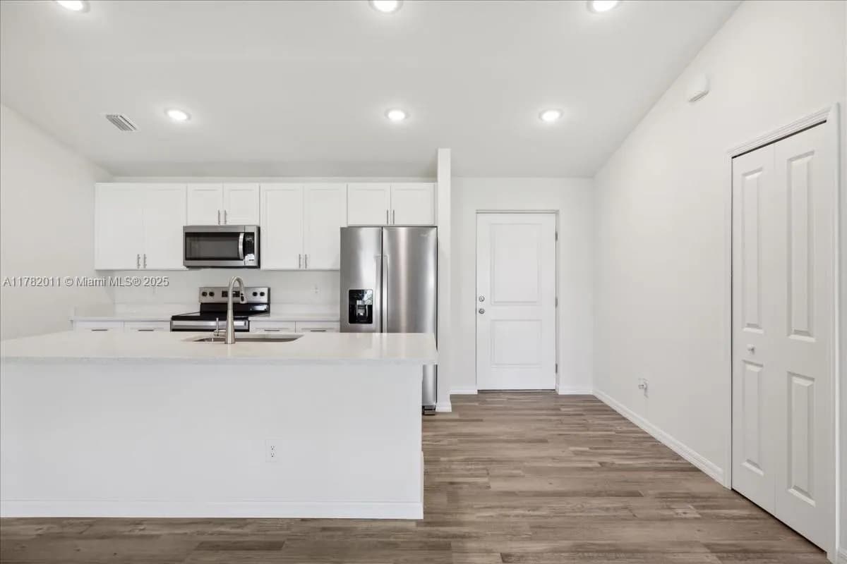 105 NW 13th ST, Cape Coral FL 33993