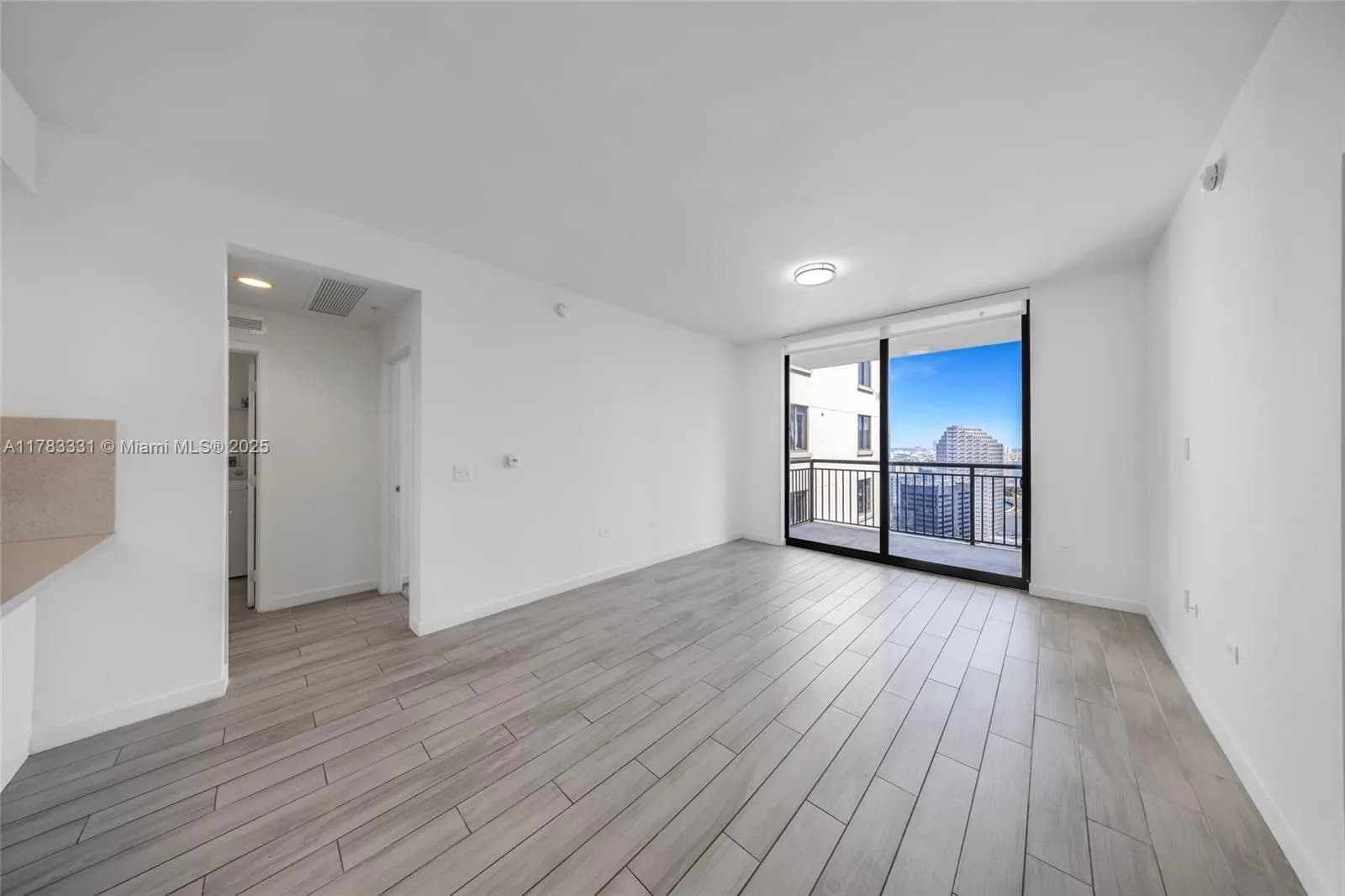 999 SW 1st Ave # 3111, Miami FL 33130