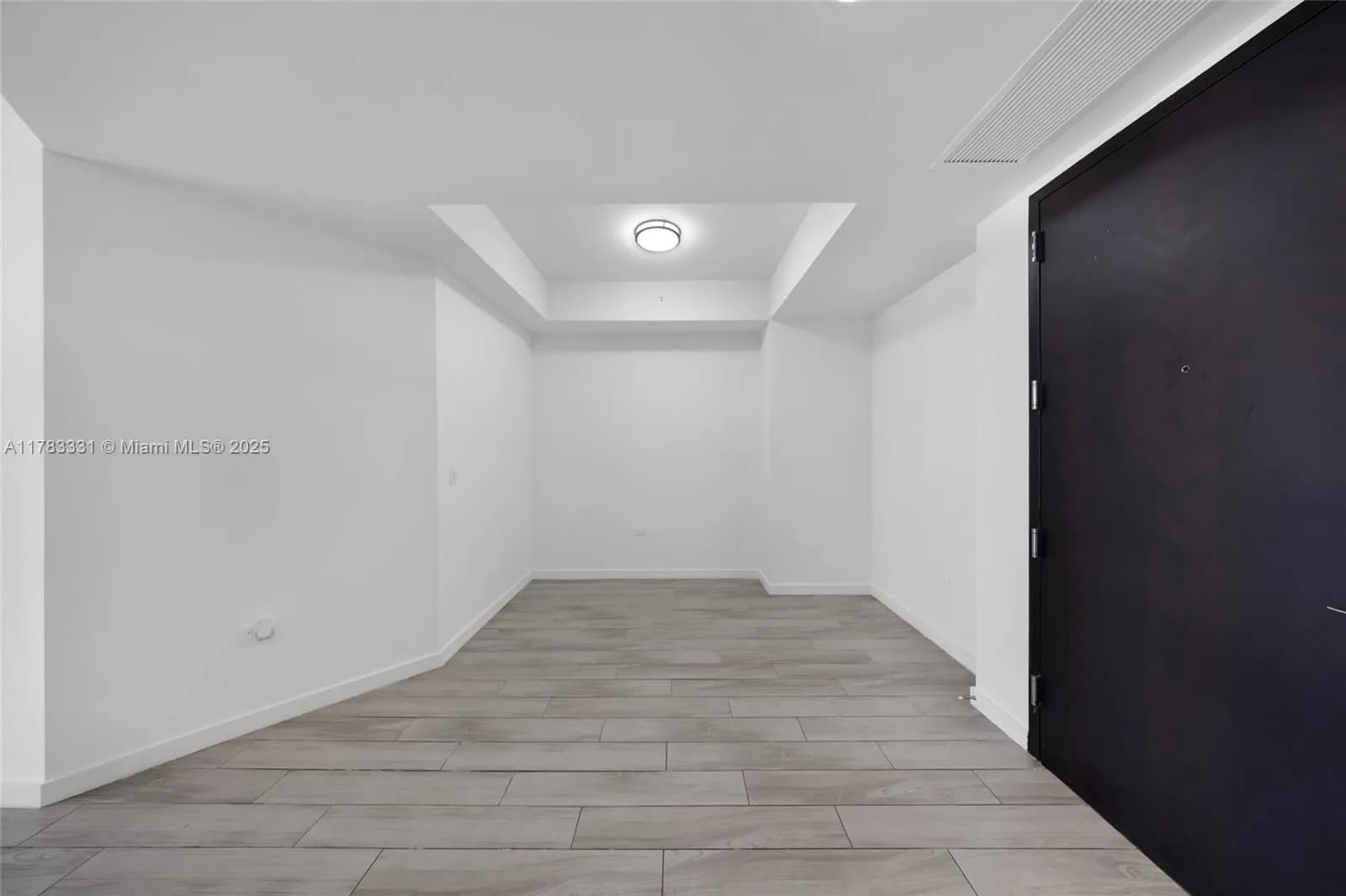 999 SW 1st Ave # 3111, Miami FL 33130