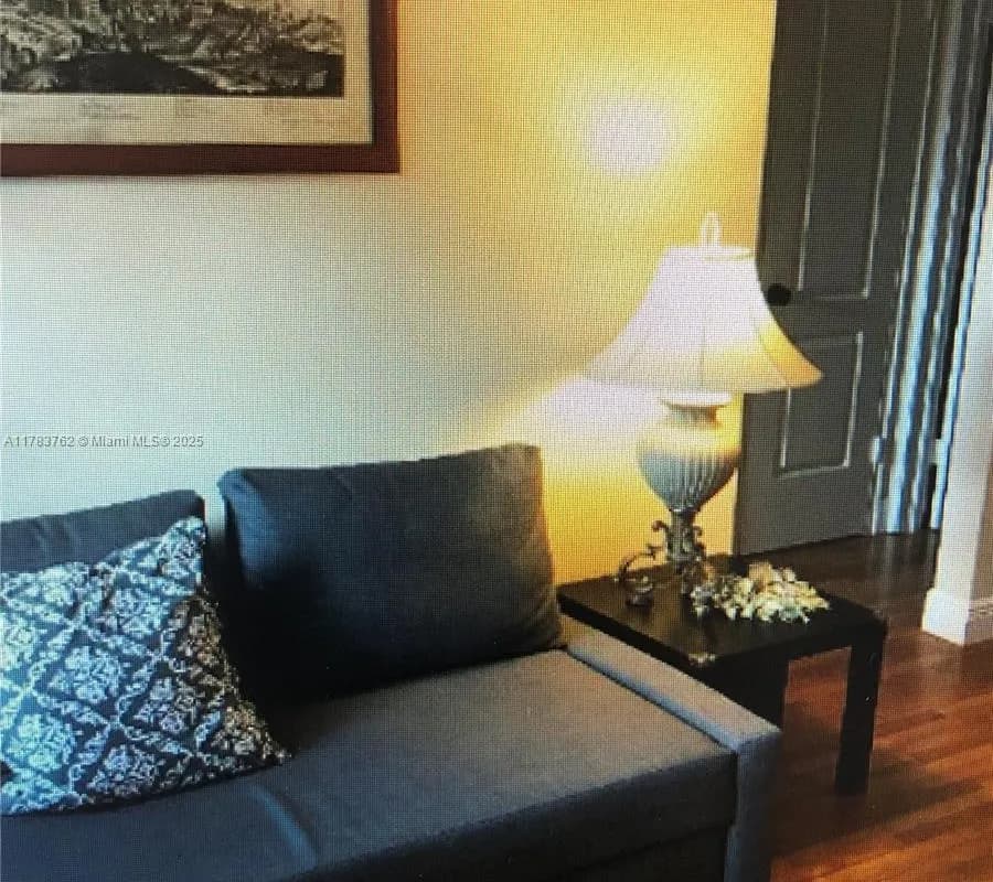 30 Almeria Ave # 6, Coral Gables FL 33134