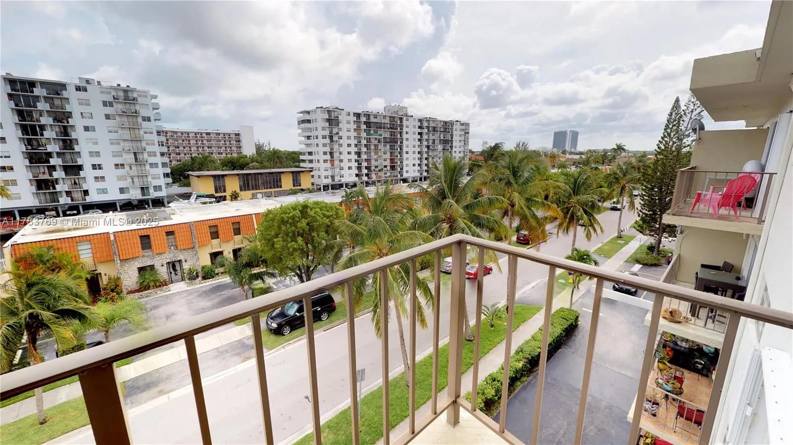 1 bedroom 1 bath for sale at 3665 NE 167th St # 501, North Miami Beach FL 33160