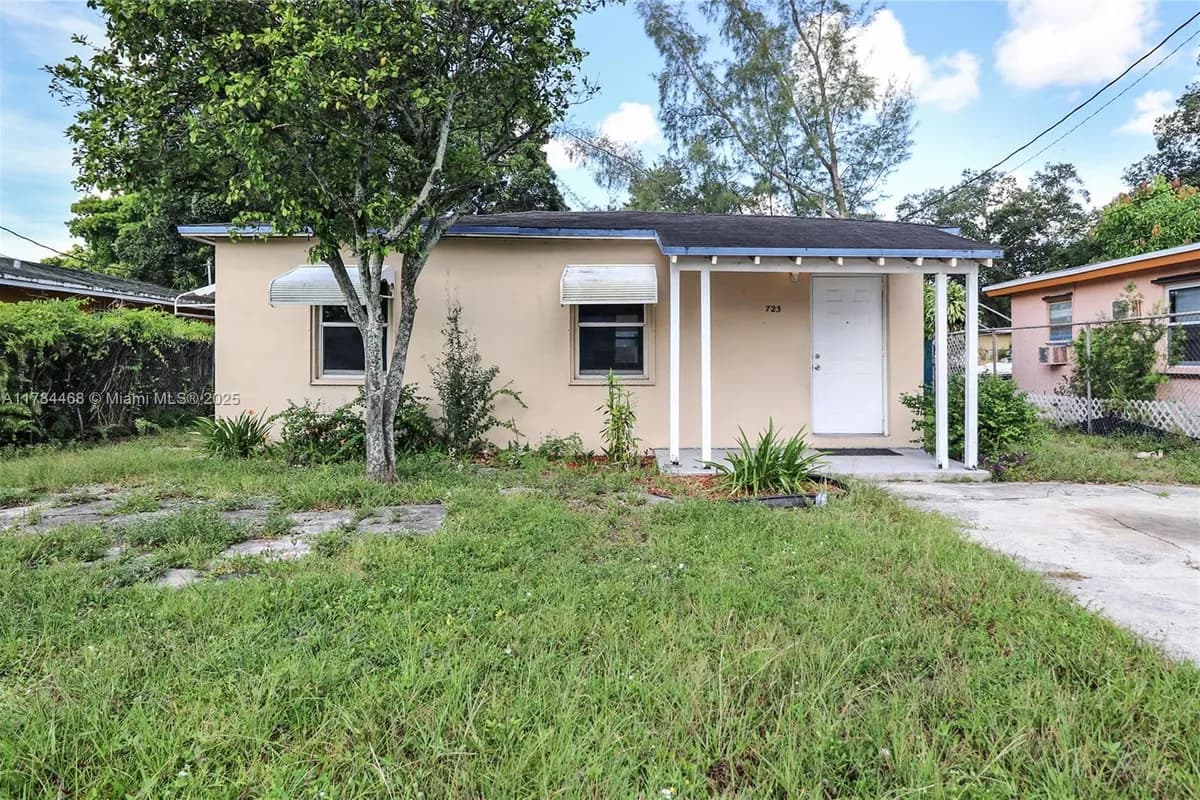 723 NW 15th Way, Fort Lauderdale FL 33311
