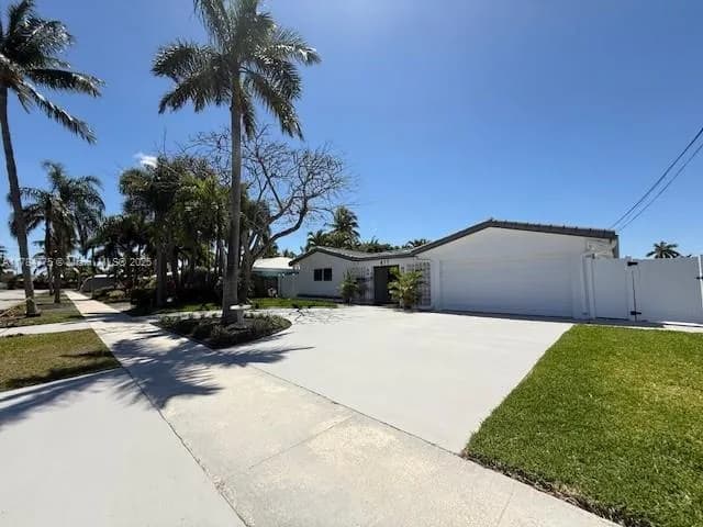 411 SE 6th Ave, Pompano Beach FL 33060