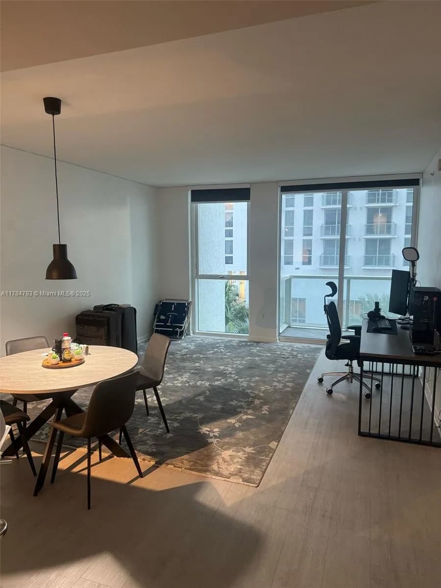 253 NE 2nd St # 1406, Miami FL 33132