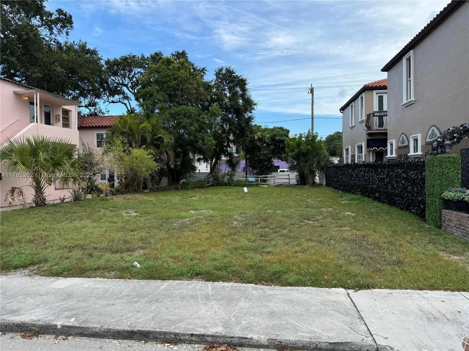 1518 SE 2nd Ct, Fort Lauderdale FL 33301