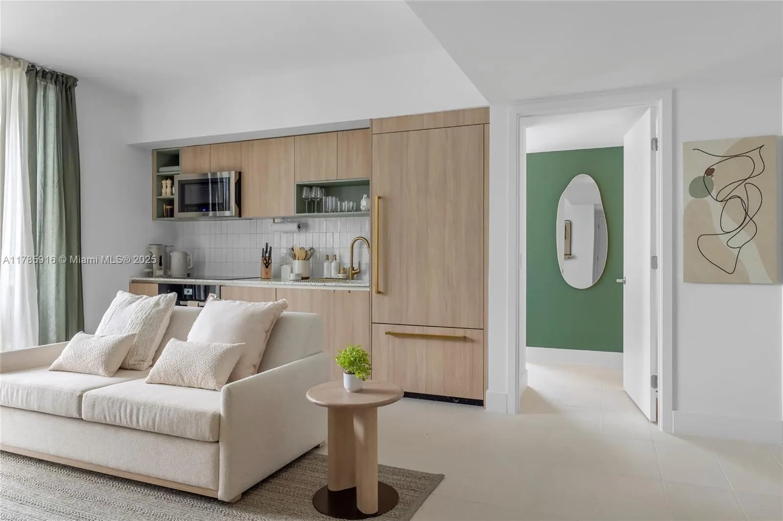 159 NE 6TH ST # 3701, Miami FL 33132