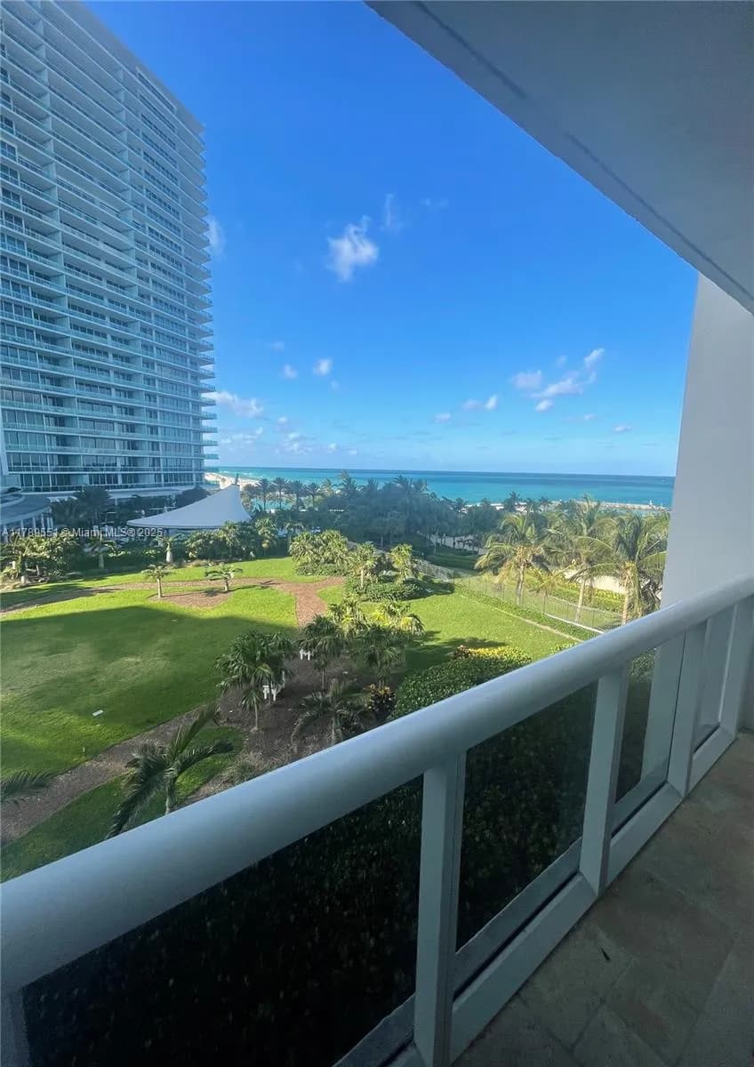 10275 Collins Ave # 507, Bal Harbour FL 33154